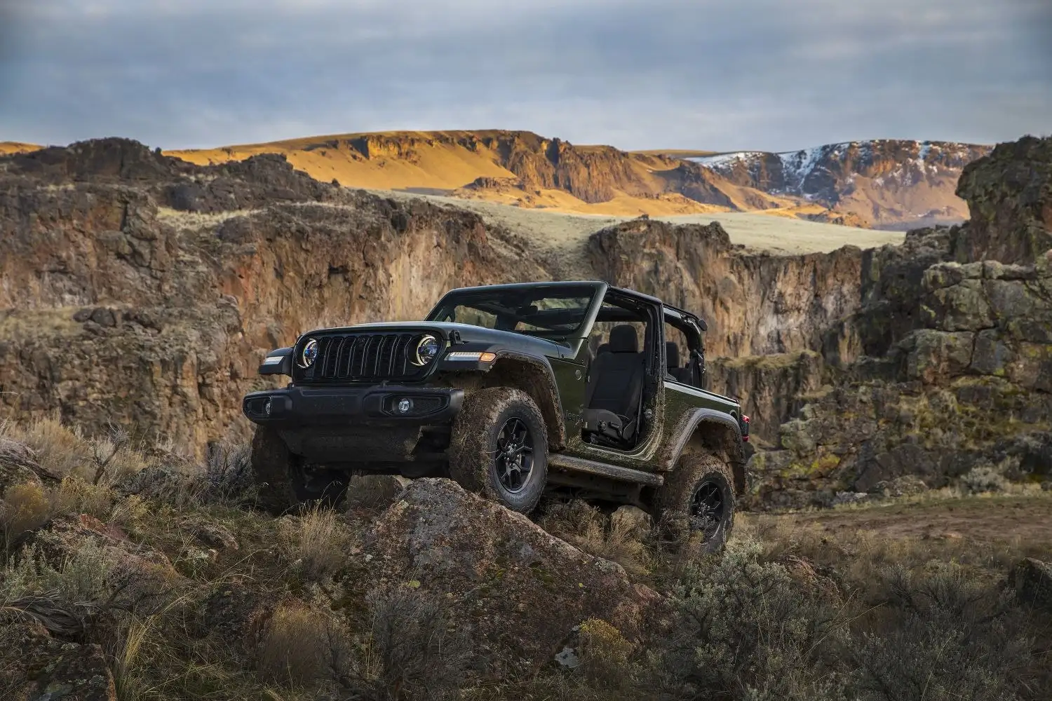 Review: 2023 Jeep Wrangler IV (JL, facelift 2023) Sahara 2.0 Turbo (272 Hp) 4x4 Automatic